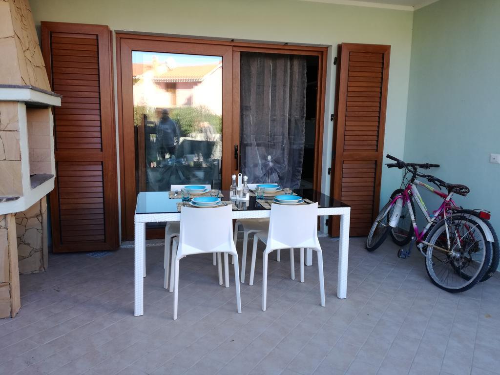 Apartamento Casa Letizia Porto Pino Exterior foto