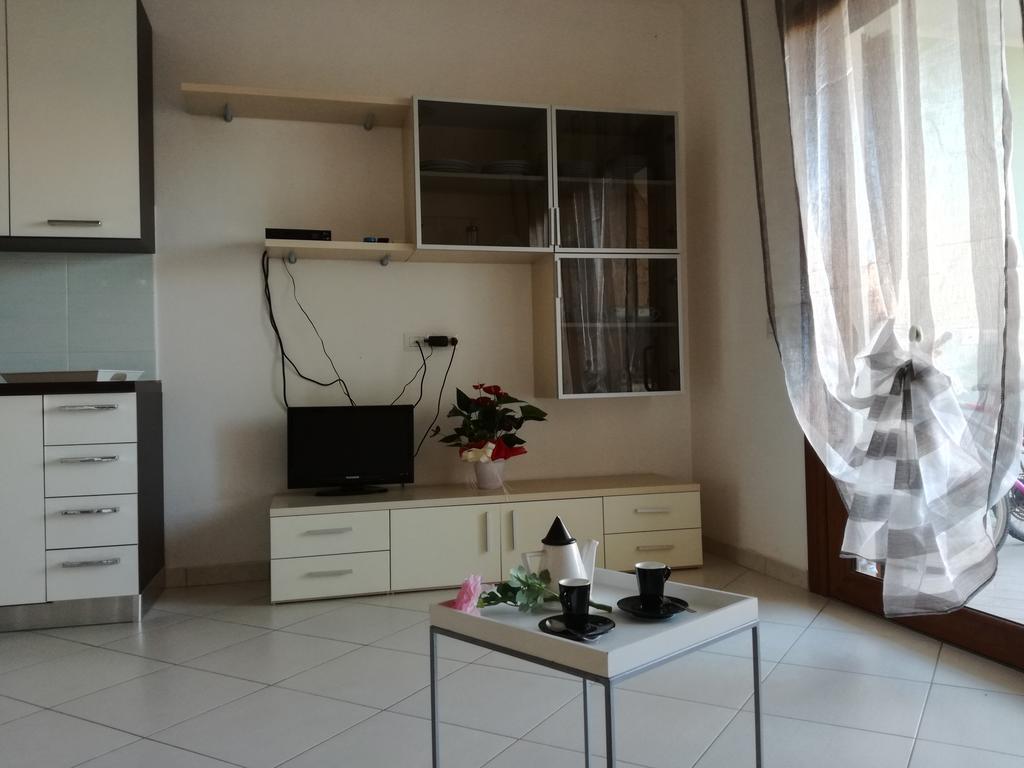 Apartamento Casa Letizia Porto Pino Exterior foto